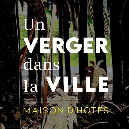 Un Verger Dans La Ville Saint-Parres-aux-Tertres Exteriör bild